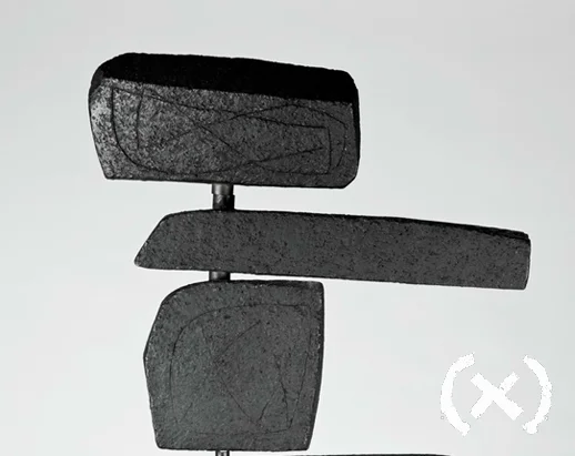 Nevelson's Moving-Static Figure